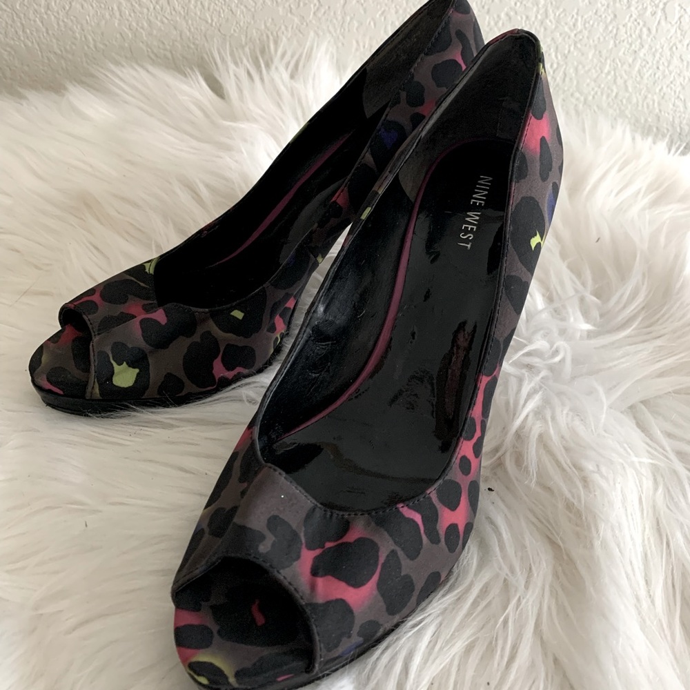 Leopard Heels Nine West, Peep Toe, Platform, Neon, “Danee” Pumps